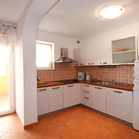 4/1 Apartamento *